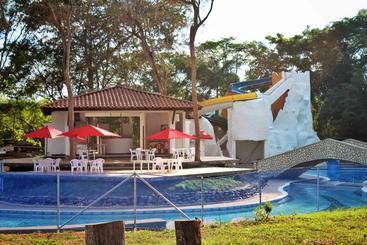 هتل Hacienda Campestre