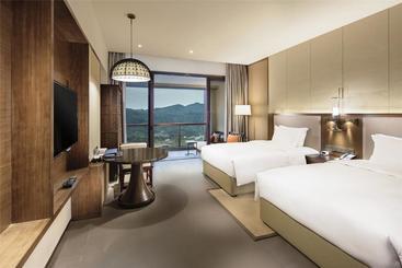 هتل Hilton Huizhou Longmen Resort