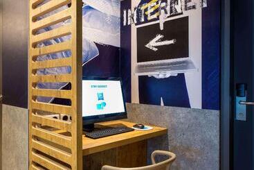Отель Ibis Budget Rotterdam The Hague Airport