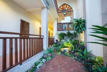 هتل Oh Amphawa Boutique Resort