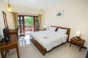 هتل Oh Amphawa Boutique Resort
