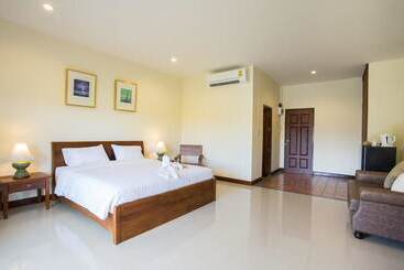 هتل Oh Amphawa Boutique Resort