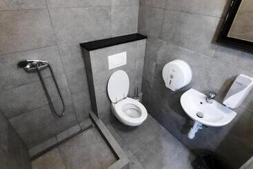 Lima Hostel Győr