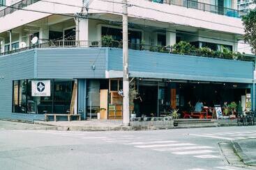 Aien Coffee & Hostel