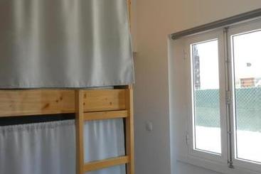 هاستل Incosta Surf House