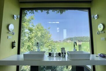 تختخواب و صبحانه Aqua Star Villa Homestay