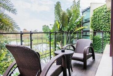 تختخواب و صبحانه Aqua Star Villa Homestay