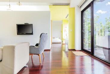 تختخواب و صبحانه Aqua Star Villa Homestay