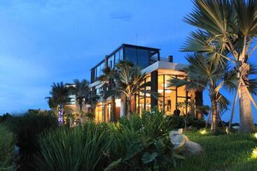 تختخواب و صبحانه Aqua Star Villa Homestay