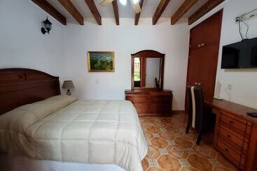 تختخواب و صبحانه Villa Alfonsina