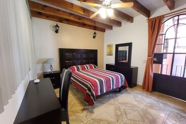 تختخواب و صبحانه Villa Alfonsina