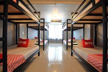 Guyasuka Hostel&cafe