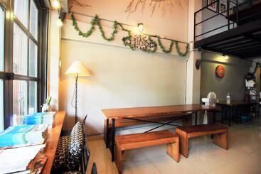 Guyasuka Hostel&cafe