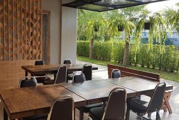 酒店 Bangkok Boutique Resort Rangsit
