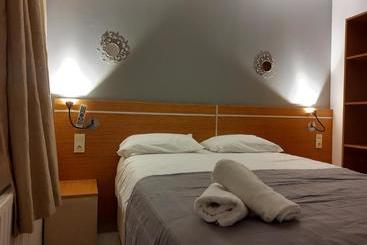 هتل Hôtel Astral