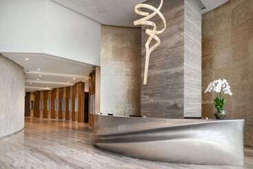 هتل Wyndham Grand Manama