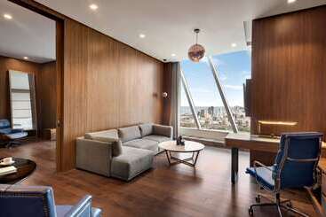 هتل Wyndham Grand Manama