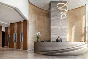 هتل Wyndham Grand Manama