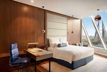 هتل Wyndham Grand Manama