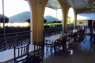 Ukl Ever Resort