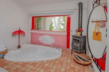 تختخواب و صبحانه Villa Taraça Alaçatı Romantik Otel