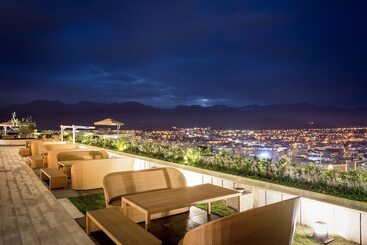 هتل Cuncyue Hot Spring Resort