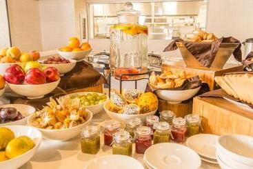 Eb Hotel By Eurobuilding Quito Airport