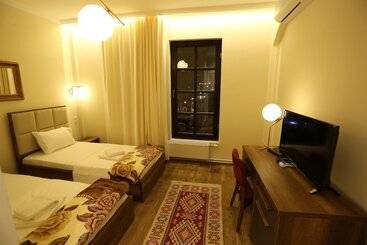هتل Saray