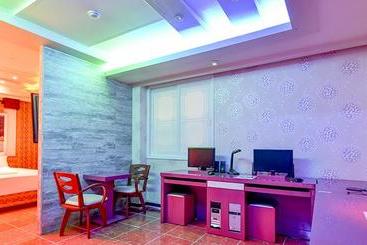 Amiga Motel