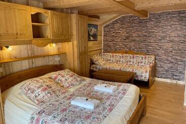 تختخواب و صبحانه Chalet L'aiglon