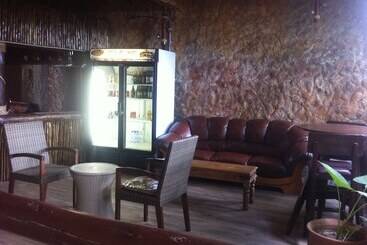 هتل African Home
