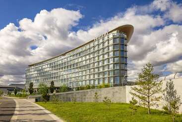 هتل Hilton Astana