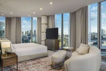 هتل Hilton Astana