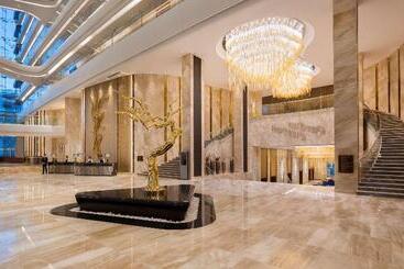 هتل Hilton Astana