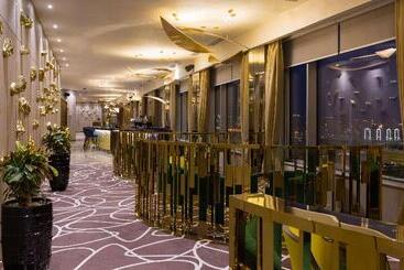 هتل Hilton Astana