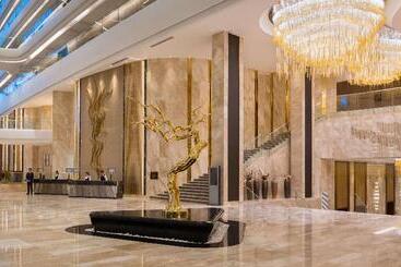 هتل Hilton Astana