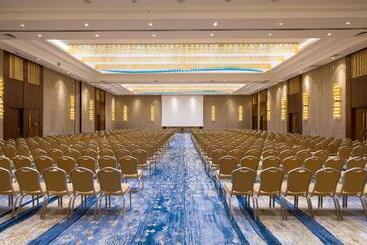 هتل Hilton Astana