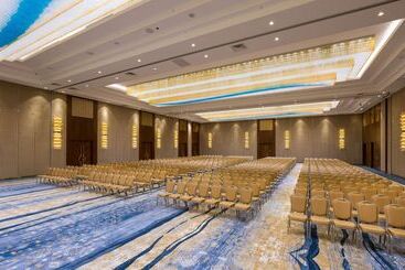 هتل Hilton Astana