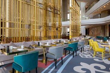 هتل Hilton Astana