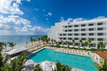 Izla Beach Front - Isla Mujeres