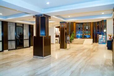 هتل Staynest Gangtok 300 Mtr From Mall Road
