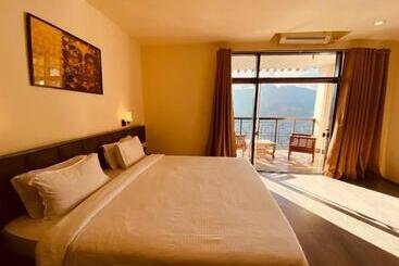 هتل Staynest Gangtok 300 Mtr From Mall Road