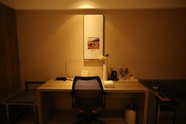 Atour Hotel Shuangyong Ave