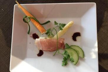 تختخواب و صبحانه Restaurant De L Europe