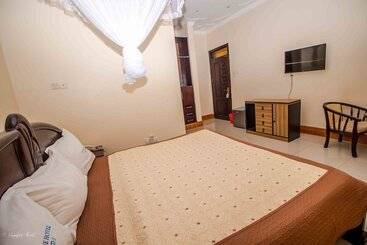 Innophine Hotel 790