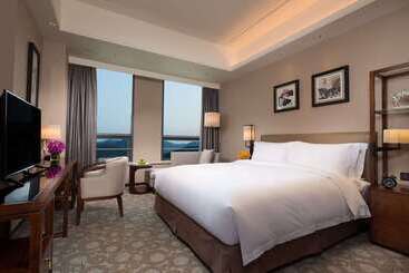 هتل Ramada Jinan