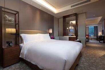 هتل Ramada Jinan
