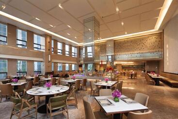 هتل Ramada Jinan