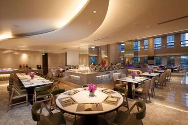 هتل Ramada Jinan