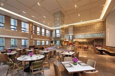 هتل Ramada Jinan